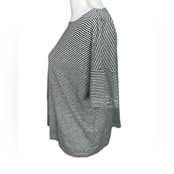 EILEEN FISHER 100% ORGANIC LINEN SHORT SLEEVE STRIPED T- SHIRT TOP Petite Small - Picture 3 of 10